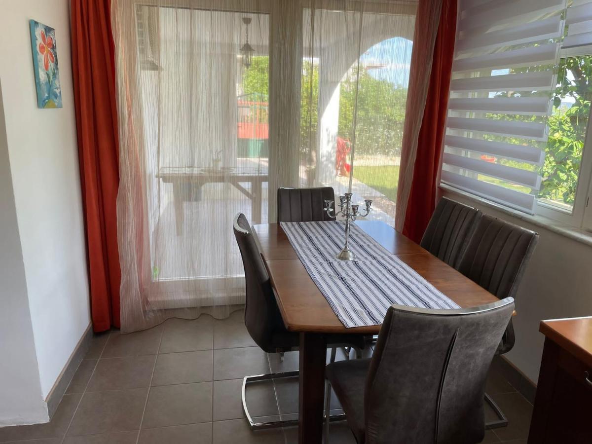Apartment Finally Каштел-Стари Экстерьер фото